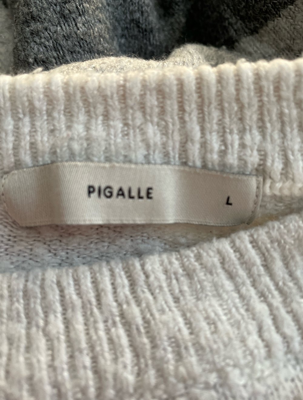 grauer Strickpulli Gr. L