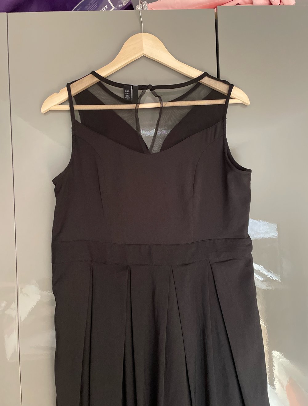 Schwarzes Kleid Gr. L