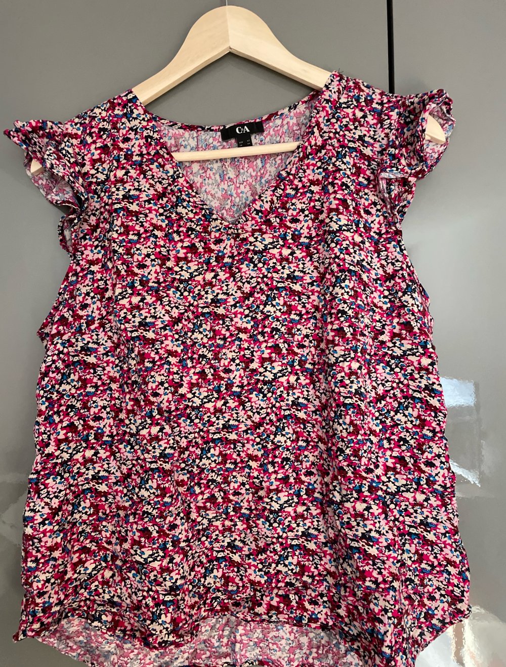 Pinkes geblümtes Shirt Gr. 40-42