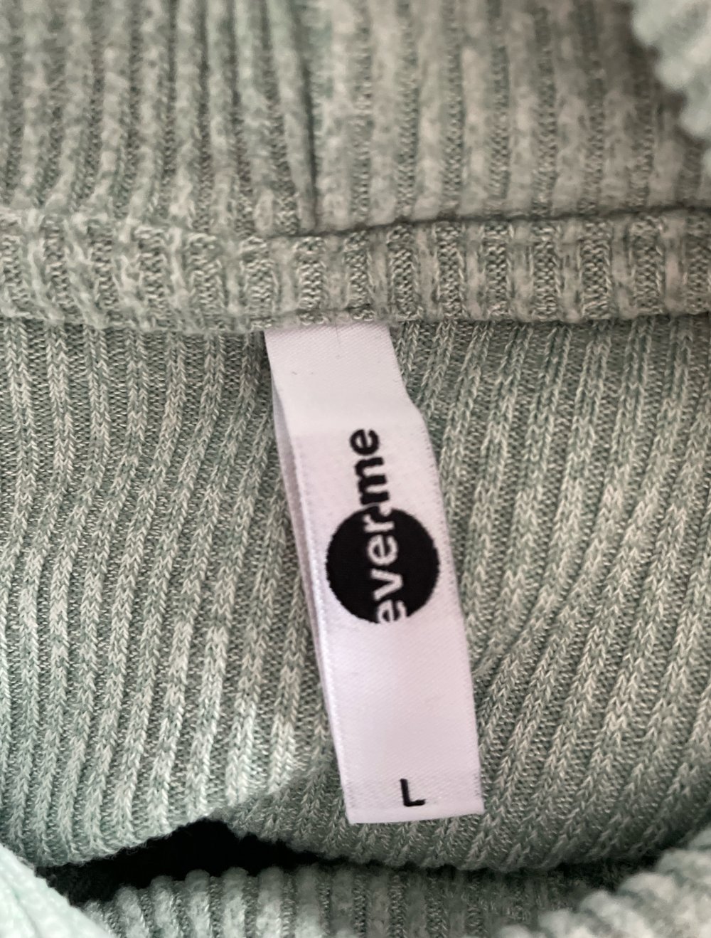 pastellgrüner Kapuzenpulli Gr.L