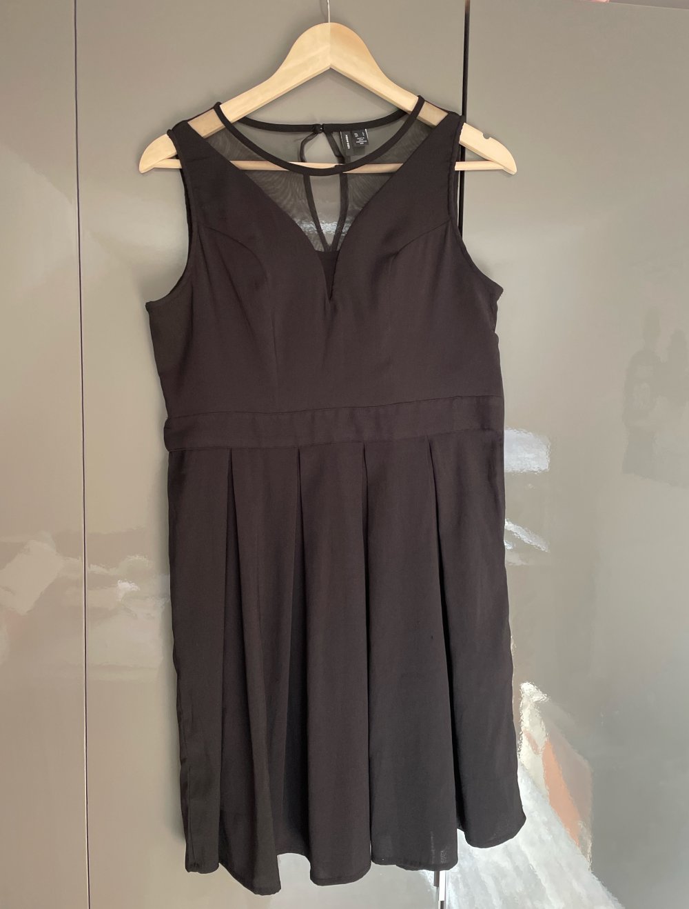 Schwarzes Kleid Gr. L