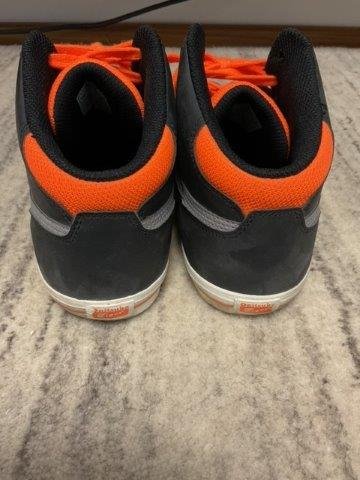 Sportschuhe