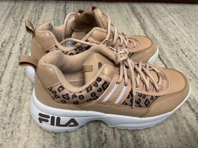 Sneaker