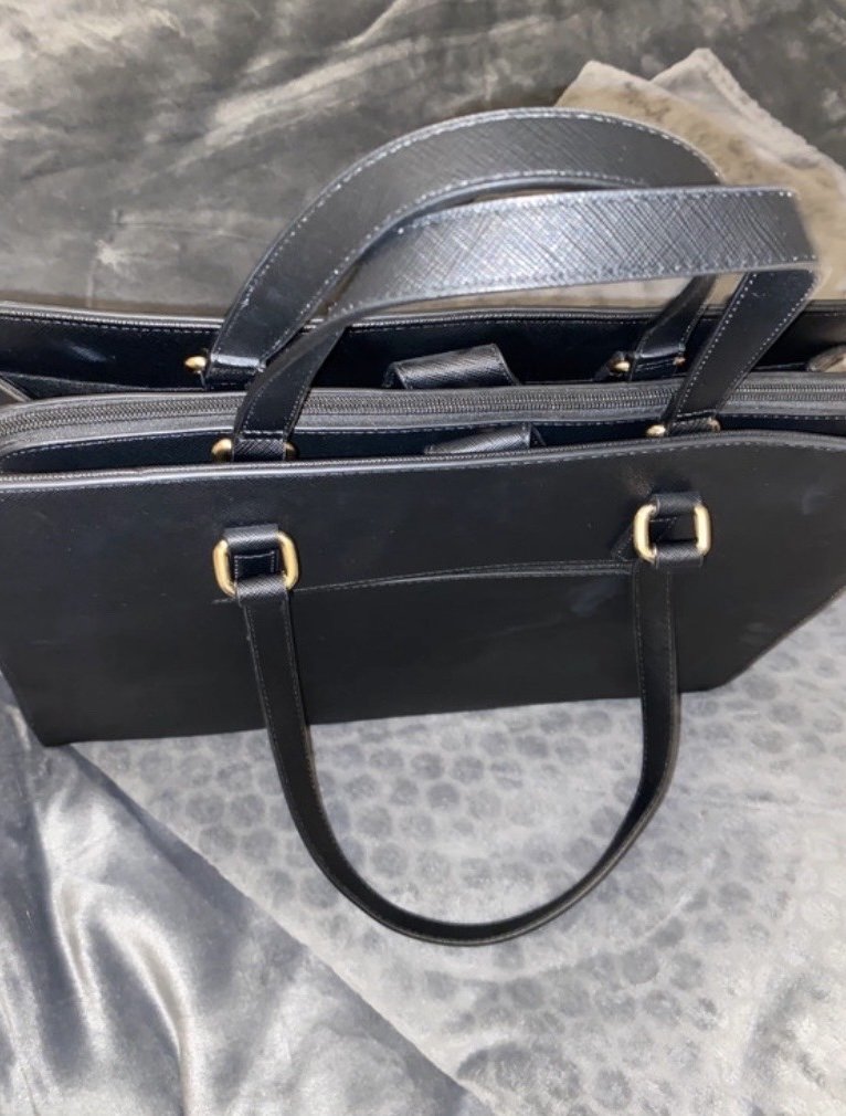 Handtasche