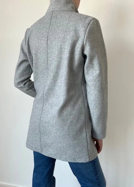 Sportlich, eleganter Blazermantel Gr.158 von Only Top Zustand