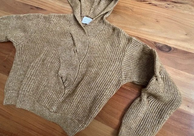 Süßer Strickpullover mit Zopfmuster von Zara in Gr. 164 Neu