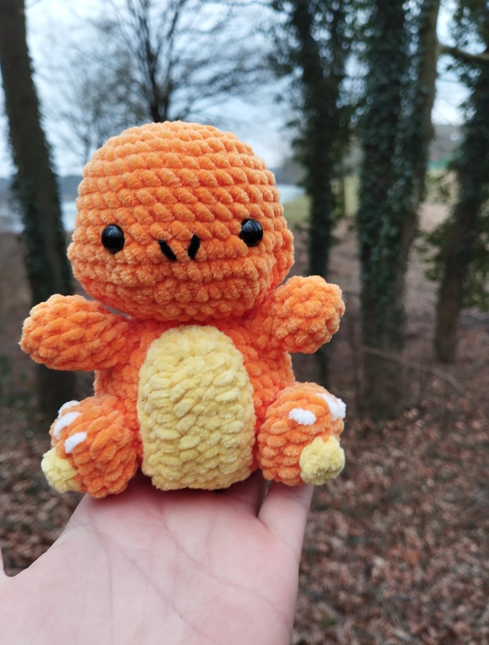 Glumanda Pokemon Charmander Kuscheltier Amigurumi selfmade gehäkelt