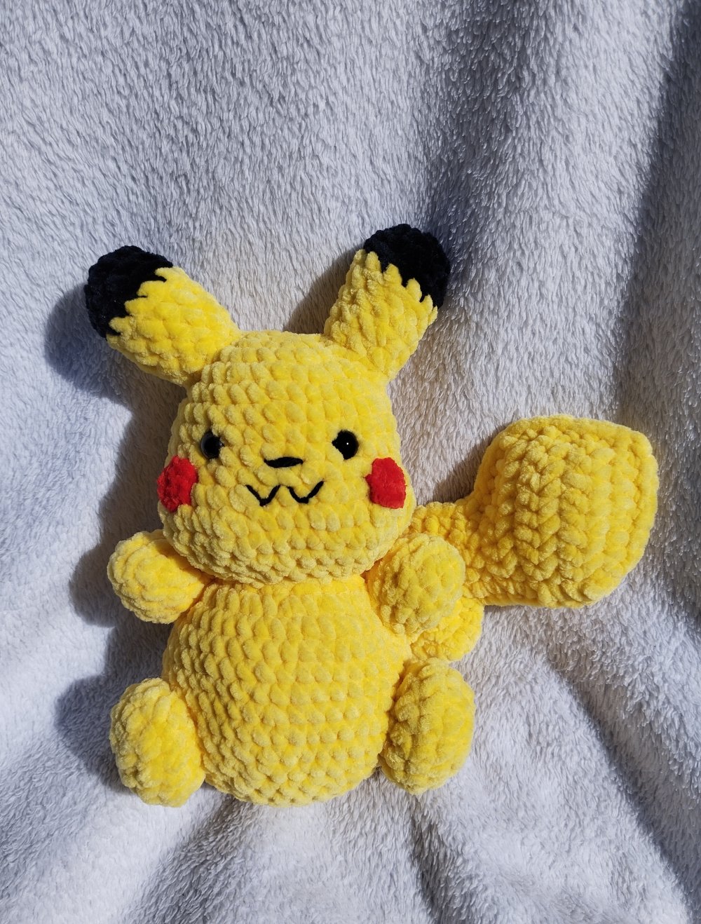 Pikachu Pokemon Kuscheltier selfmade gehäkelt Amigurumi