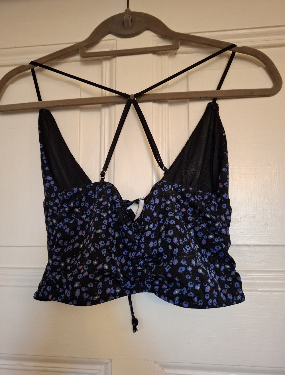 Blumen Crop Top
