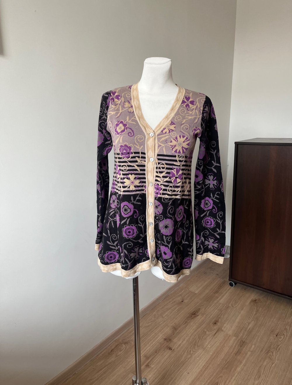 Gudrun Sjoden pulli