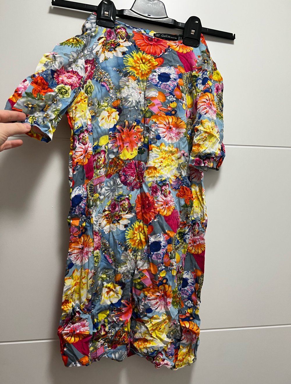 hübsches Blumenkleid