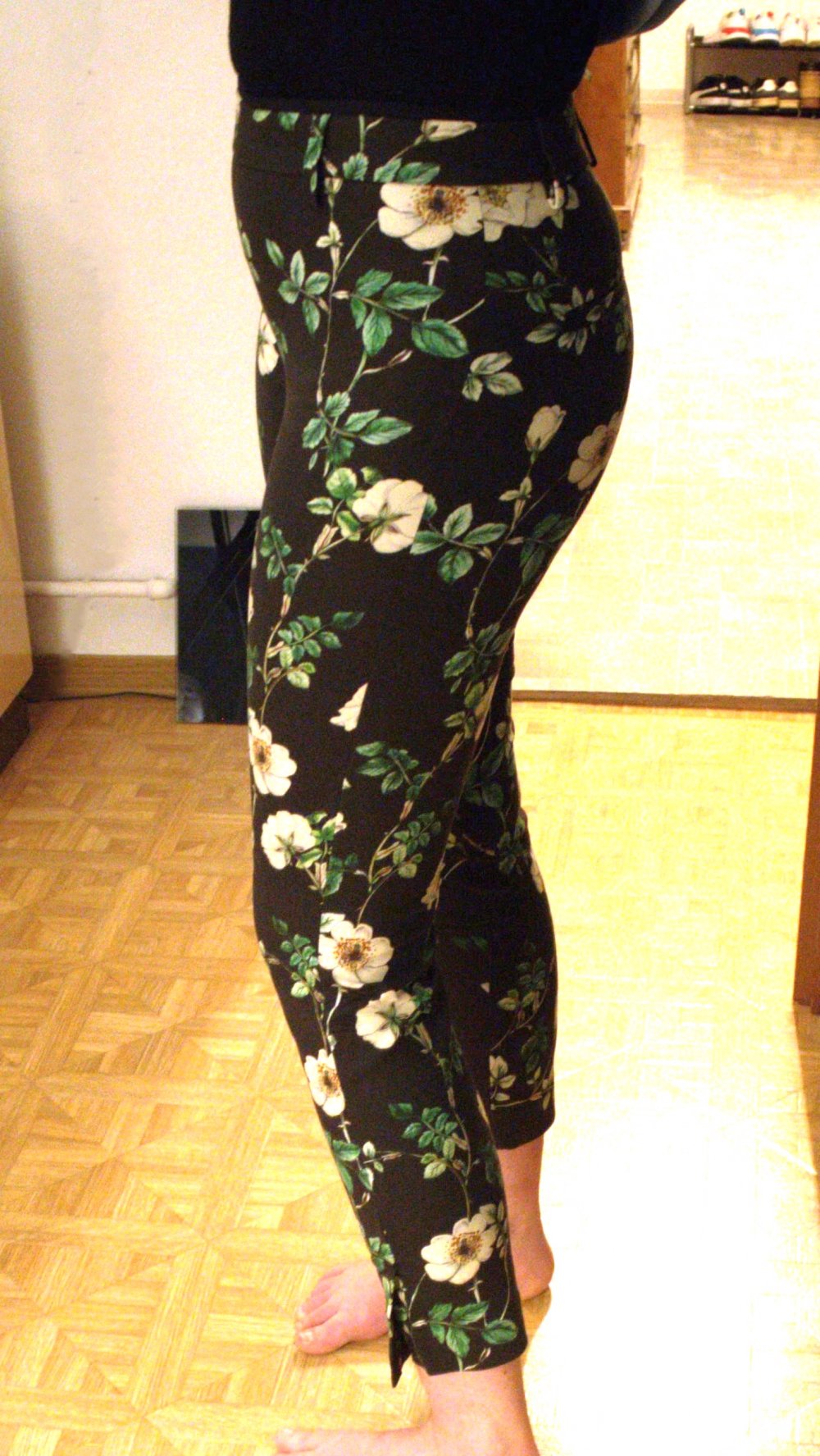 Blumige Dreiviertel-Hose