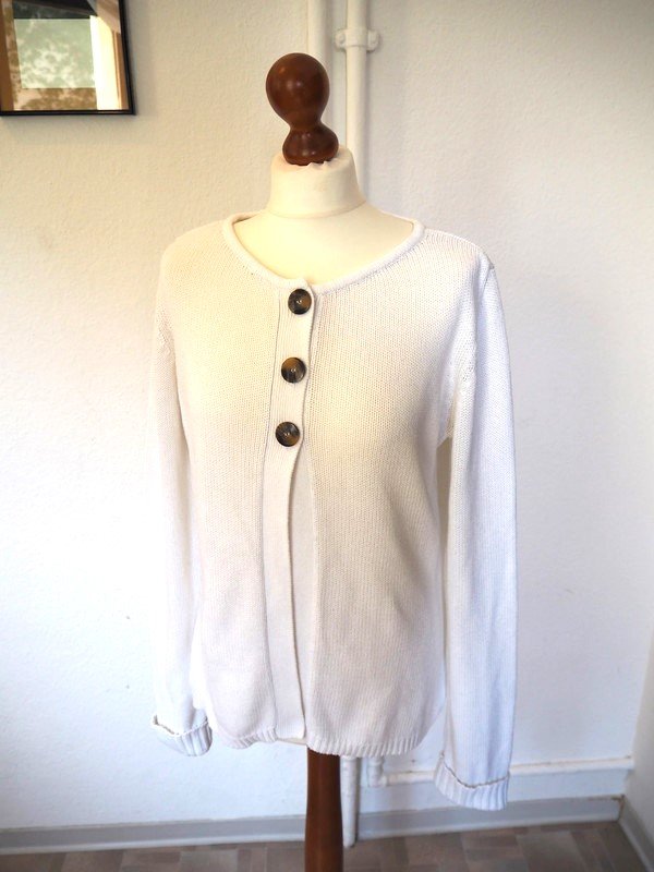 Strick-Cardigan mit Statement-Knöpfen