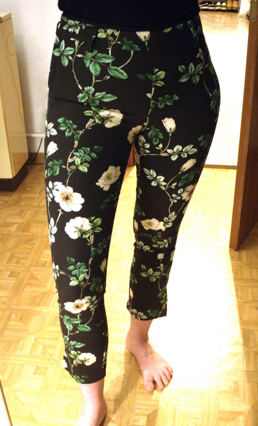 Blumige Dreiviertel-Hose