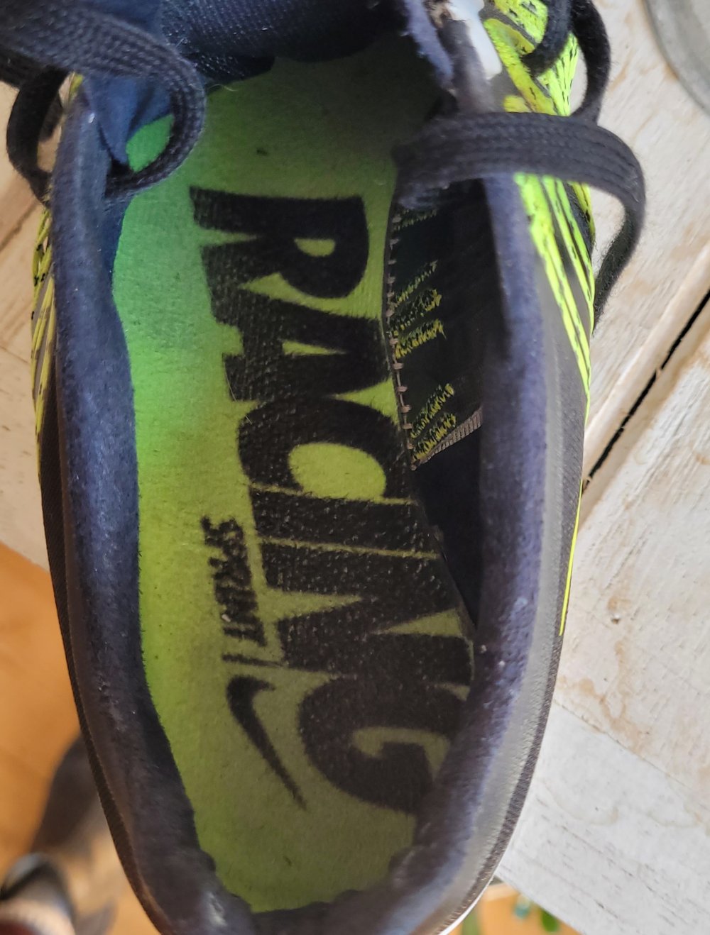 Laufschuhe Nike m. Spikes Gr. 40  Leichtathletik