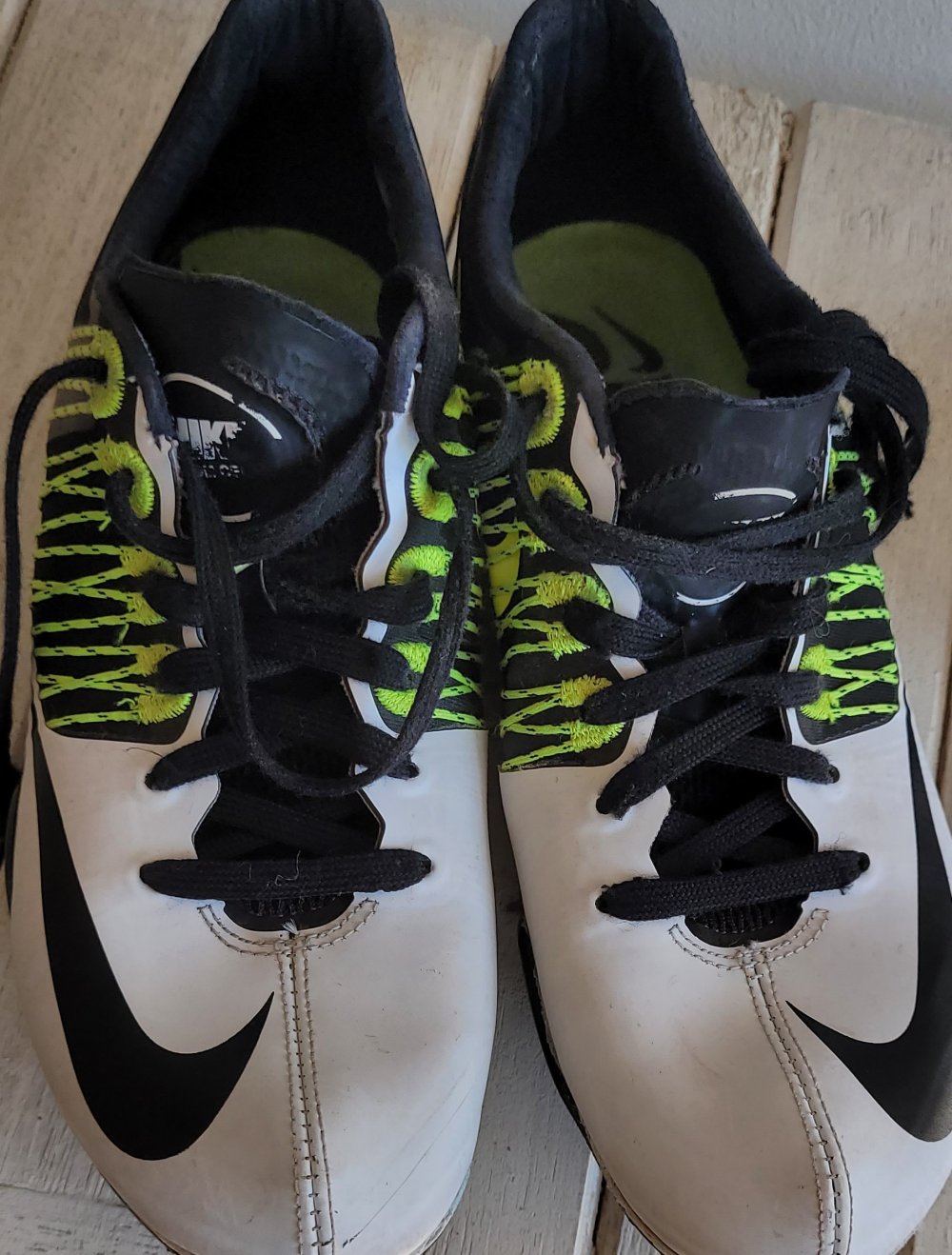 Laufschuhe Nike m. Spikes Gr. 40  Leichtathletik