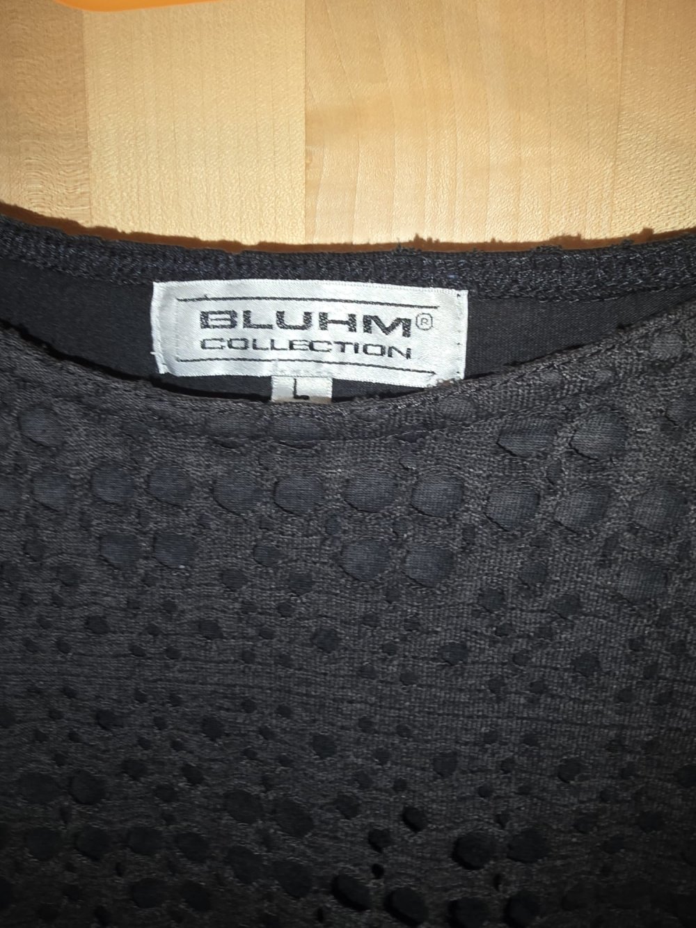 Top-Bekleidung aus Haushaltsauflösung, regelmäßig neue Artikel, zu günstigen, fairen Preisen.T-Shirt