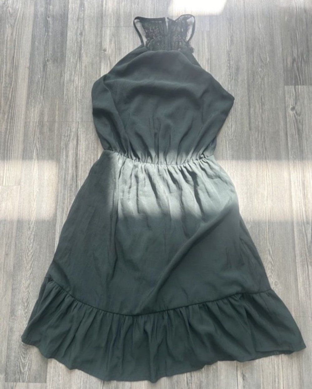 Kleid von H&M in Größe 34, selten getragen