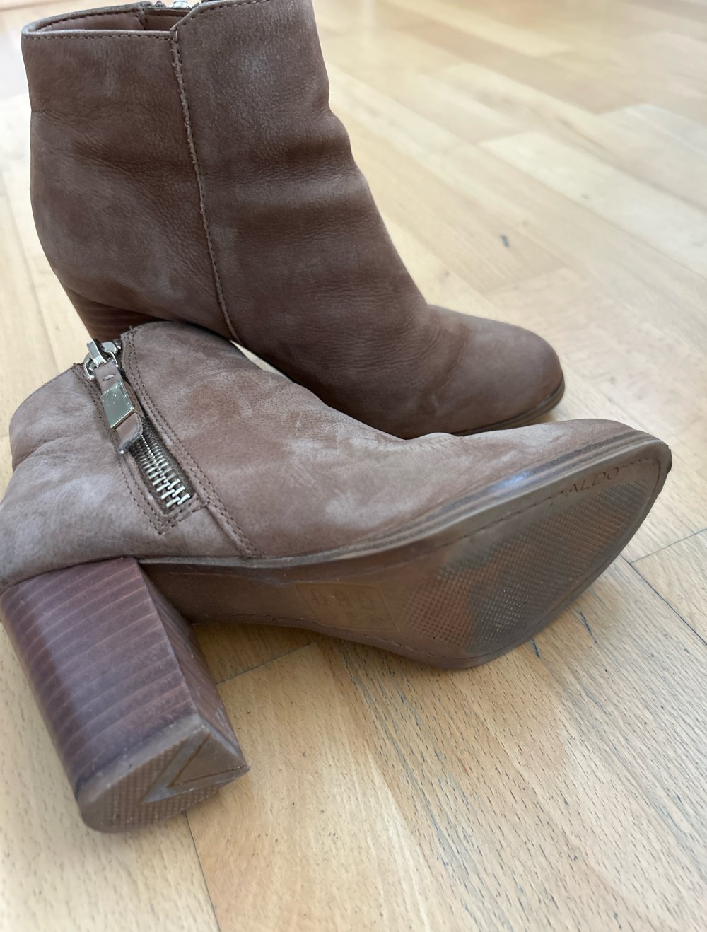 braune Leder-Stiefletten