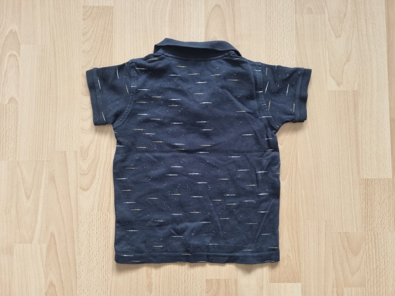 Poloshirt im Hugo Boss Design, T Shirt mit Kragen, Gr. 110 / 116