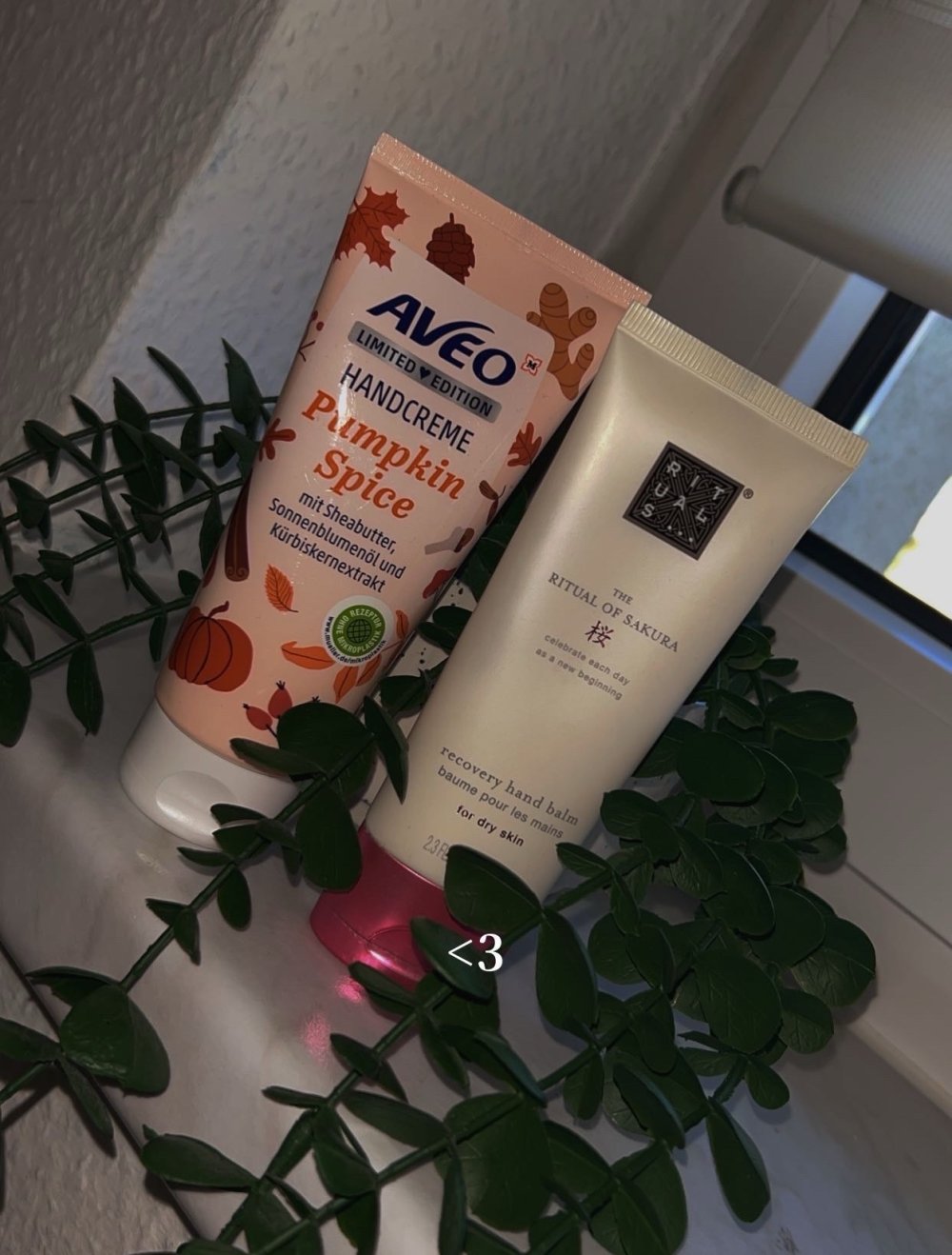 Zweimal Handcreme zusammen 9,00€