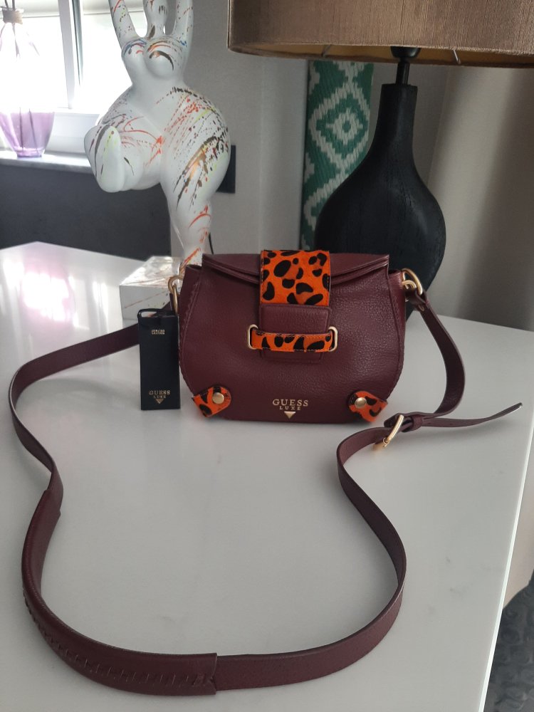 GUESS Luxury Kollektion, Umhängetasche Leo Echtleder Neu mit Etikett 