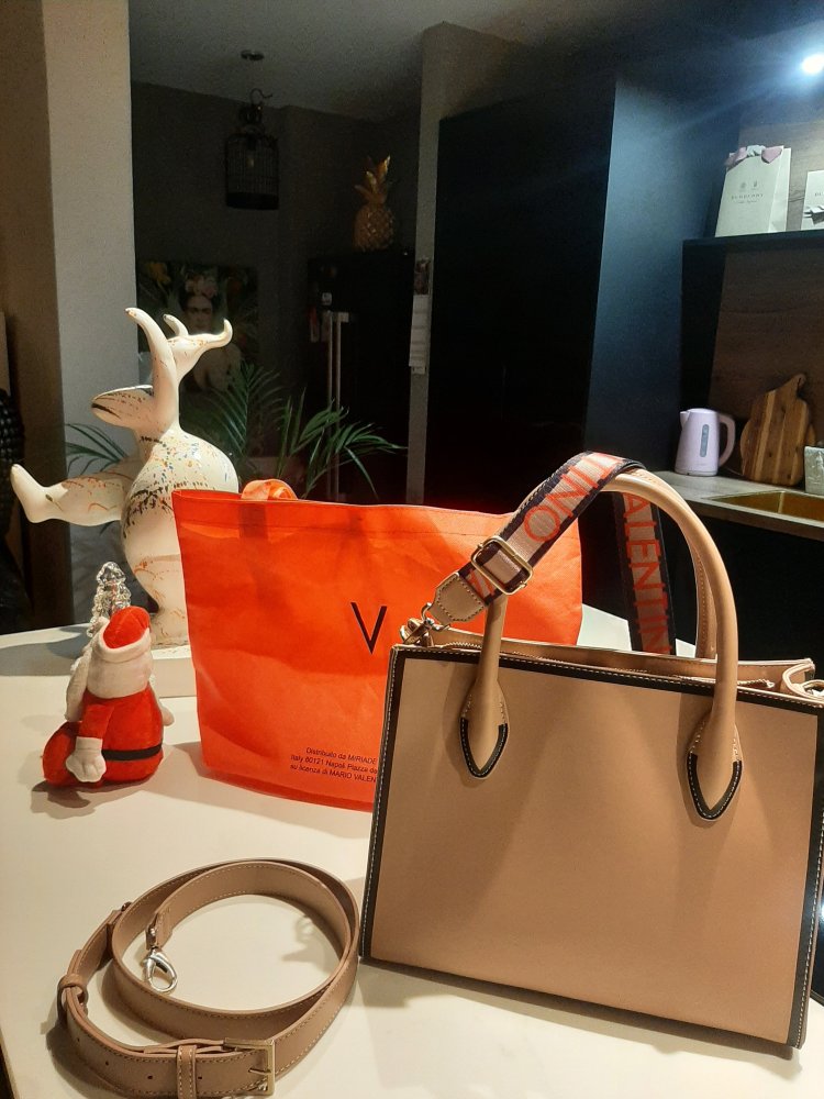 VALENTINO Handtasche Umhängetasche Neuwertig 