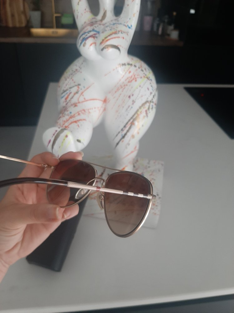 BURBERRY Sonnenbrille Pilotenbrille getragen mit Etui