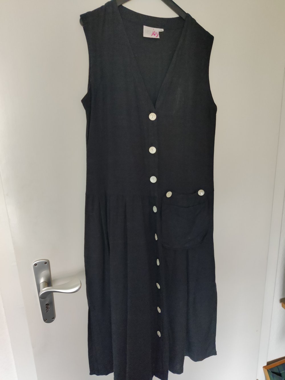 Lässiges Sommerkleid mit interessanten Details