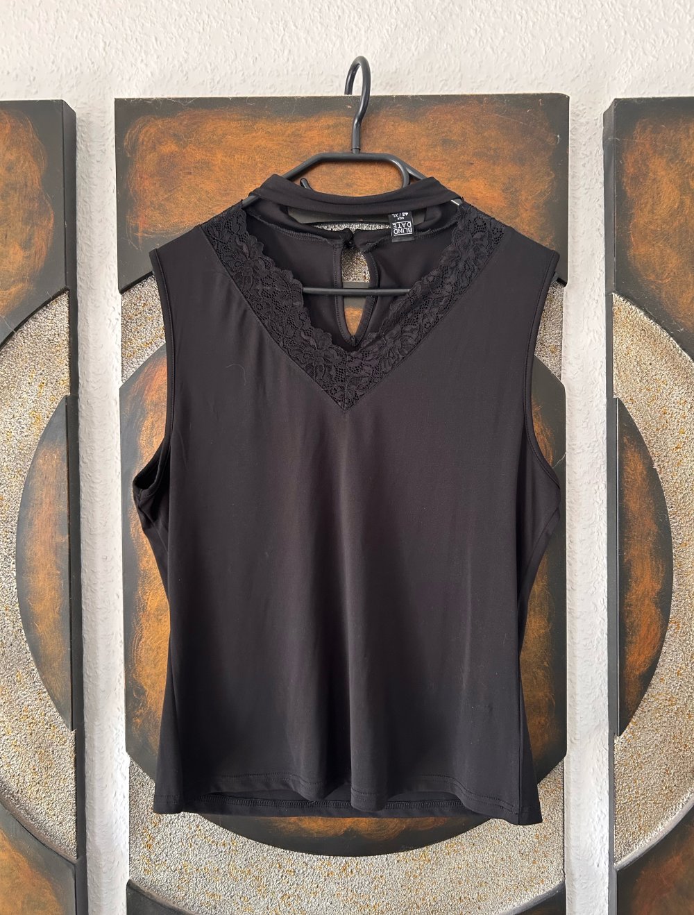 Elegantes schwarzes Spitzentop