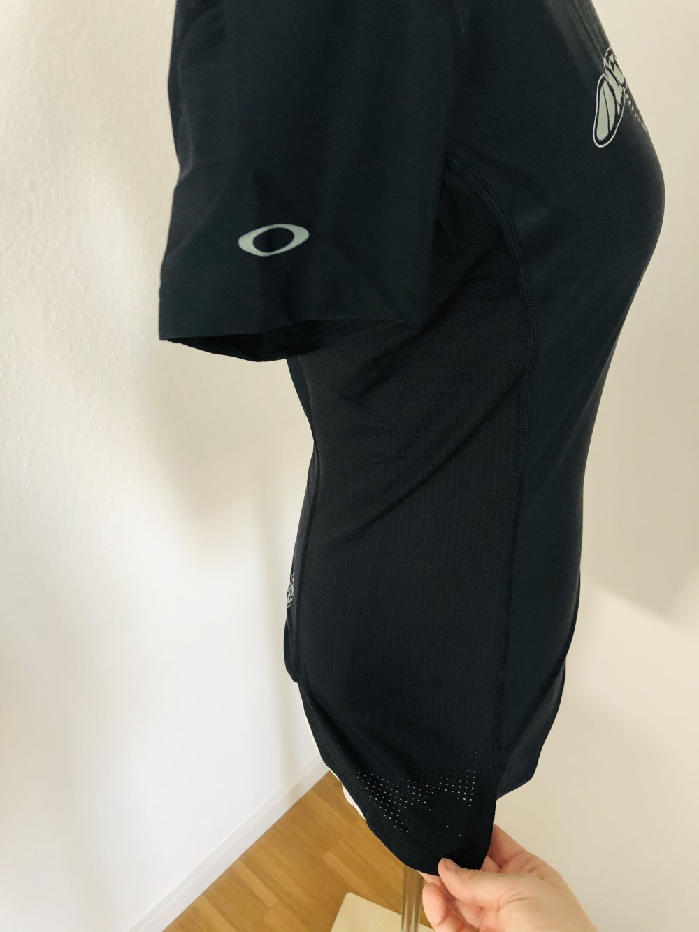 Oakley Shirt schwarz M Sport Outdoor Fitness