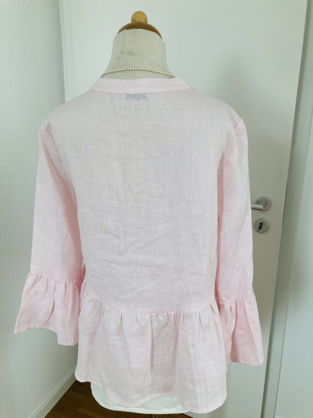 Mrs & Hugs Blusenshirt aus Leinen mit Volants statt 90 eur