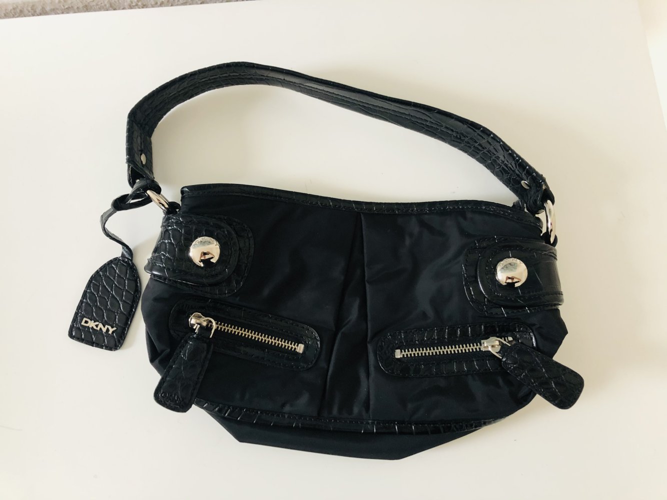 Donna Karen NY Tasche schwarz klein DKNY statt 179 eur