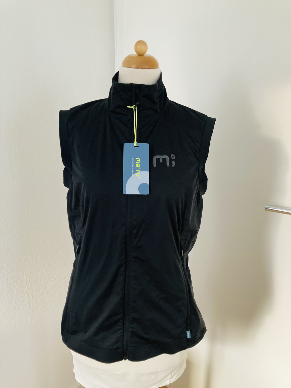 Meru Weste Softshell GR M schwarz statt 100 eur