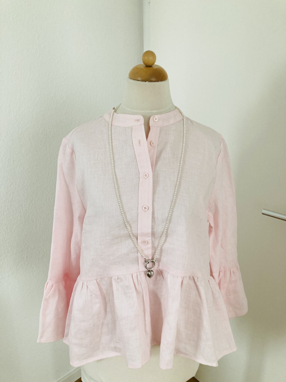 Mrs & Hugs Blusenshirt aus Leinen mit Volants statt 90 eur