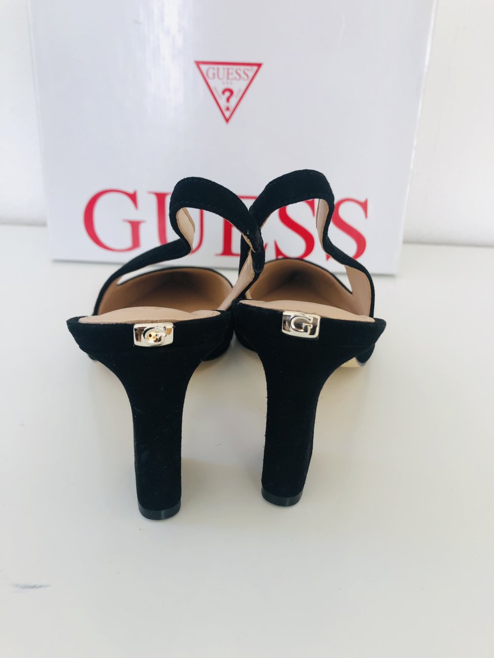 Guess Pump Gr 41 Verlour statt 140 eur