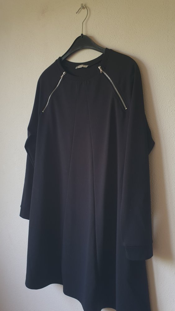Schickes schwarzes langarm Kleid von Susy Mix mit Reißverschlüssen