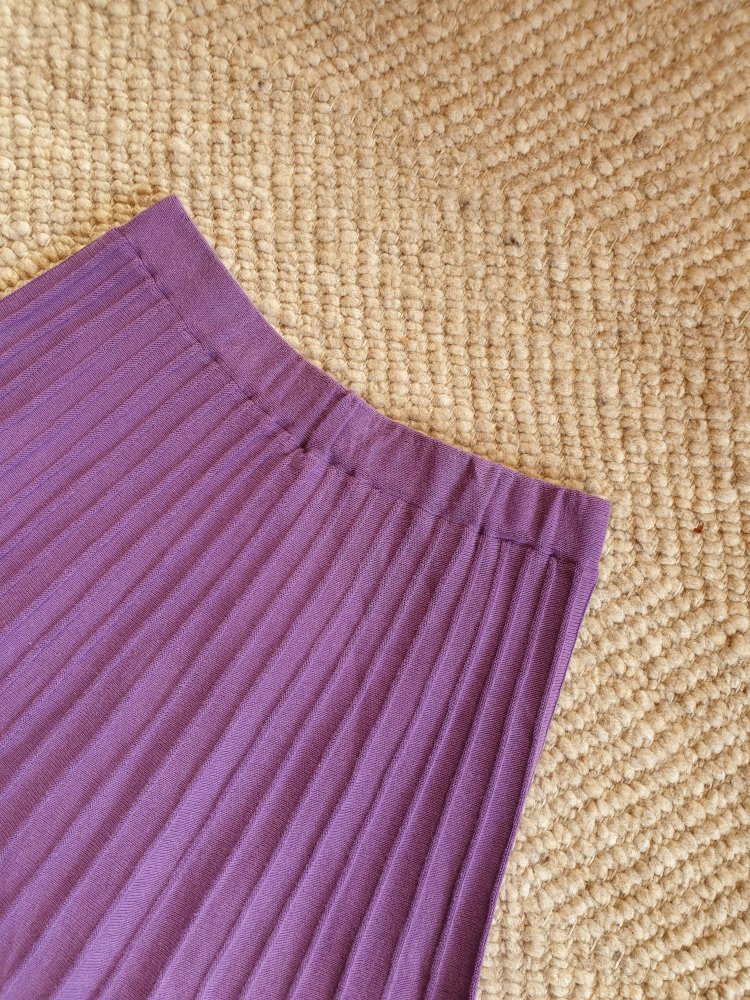 Lila Faltenrock Strickmuster XS vintage look