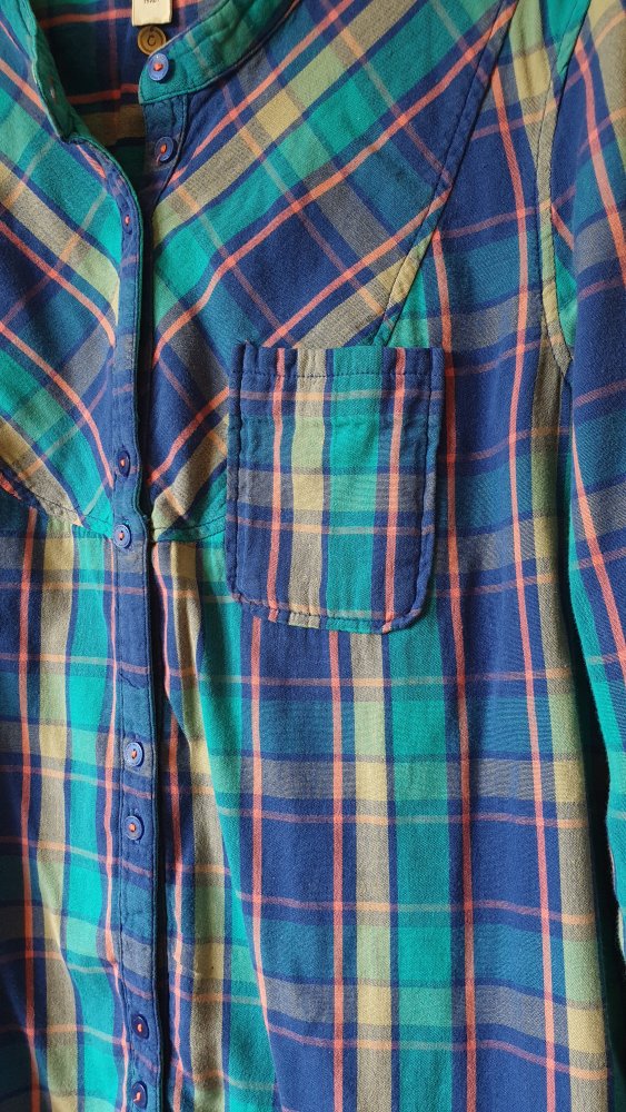 Blau türkis korallenrot beige karierte Bluse mit Knöpfen