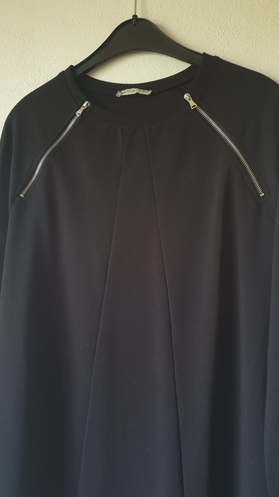 Schickes schwarzes langarm Kleid von Susy Mix mit Reißverschlüssen
