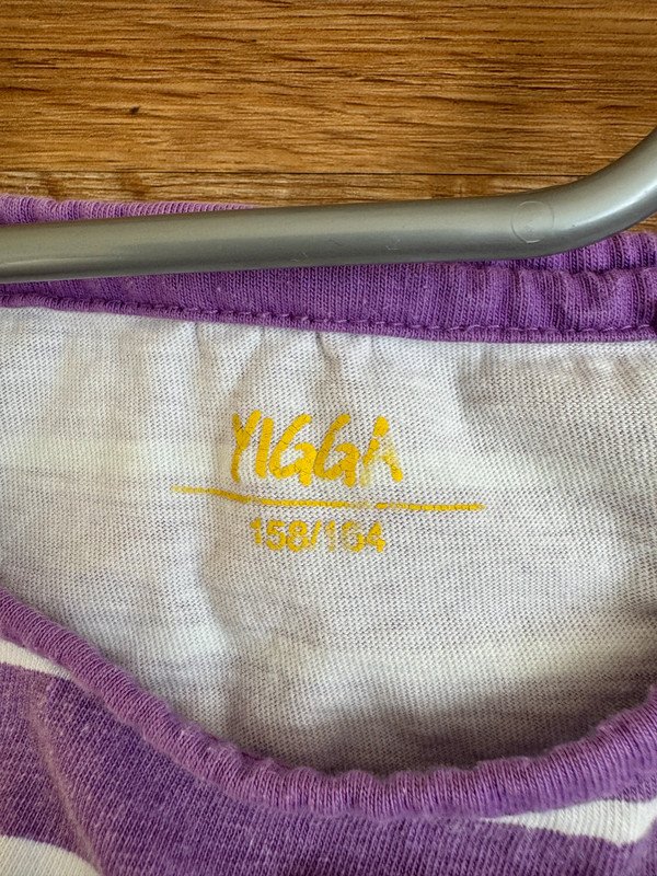 gesrtreites T-Shirt, Gr. 158/164, Yigga