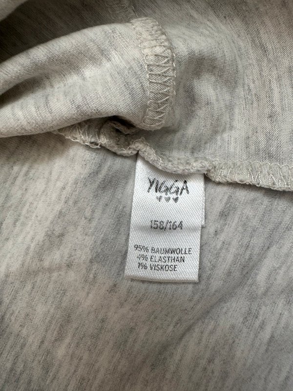 T-Shirt mit Knoten; Gr. 158/164, Yigga