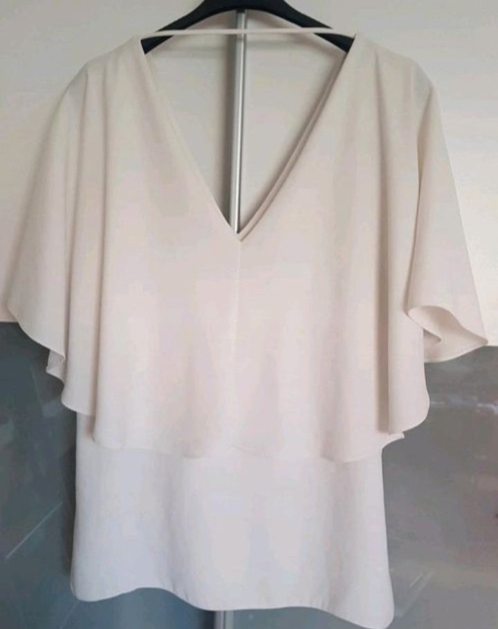 Wie neu ~ Festliche Bluse mit integr. Top (v.River Island), Gr.M