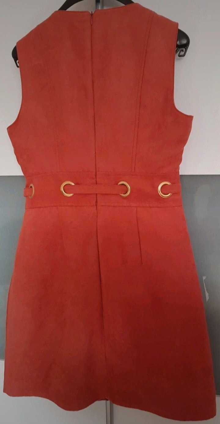 Wie neu ~ Superweiches & hübsches Kleid (v.Amisu), terracotta, Gr.36 ~ *Wildleder-Optik*