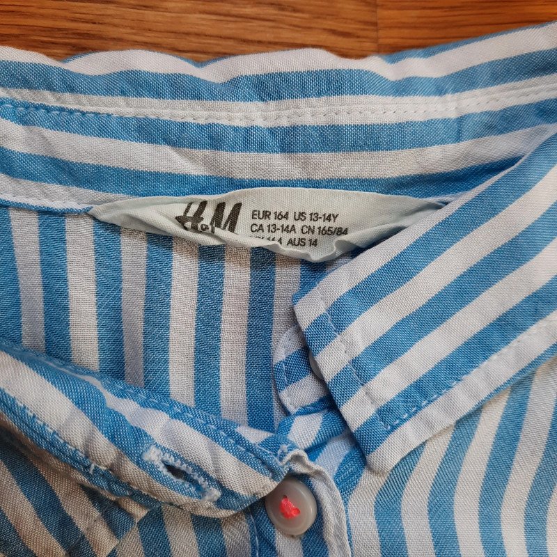 weiß-blau gestreiftes Top von H&M