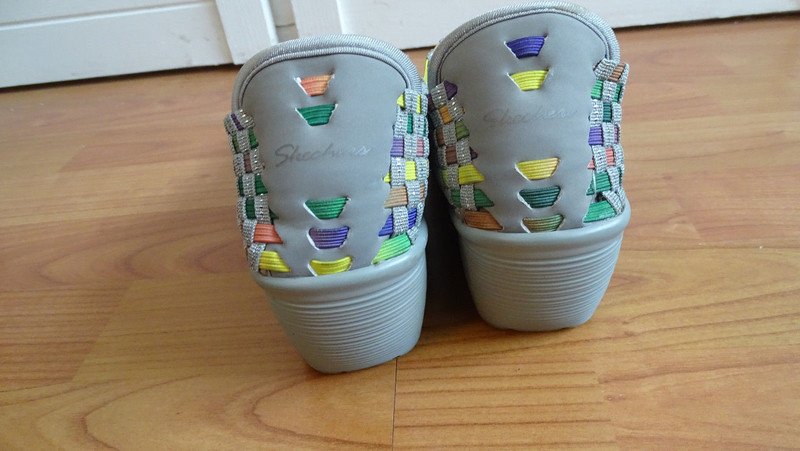 Damen Schuhe Gummi-Rimchen! Skechers Gr.37,5 - 4,5 Gel-Sohle
