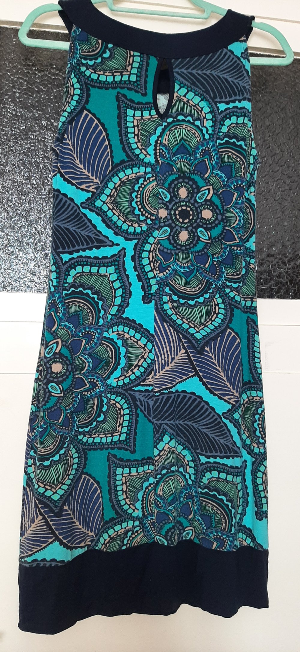 Betty Barclay Sommerkleid Kurzkleid, dunkelblau und bunt, 38 S tolle Muster floral sommerlich Minikleid 
