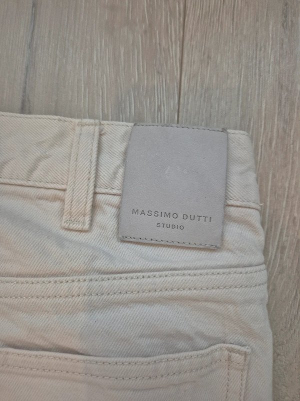 elegant straight fit jeans by Massimo Dutti