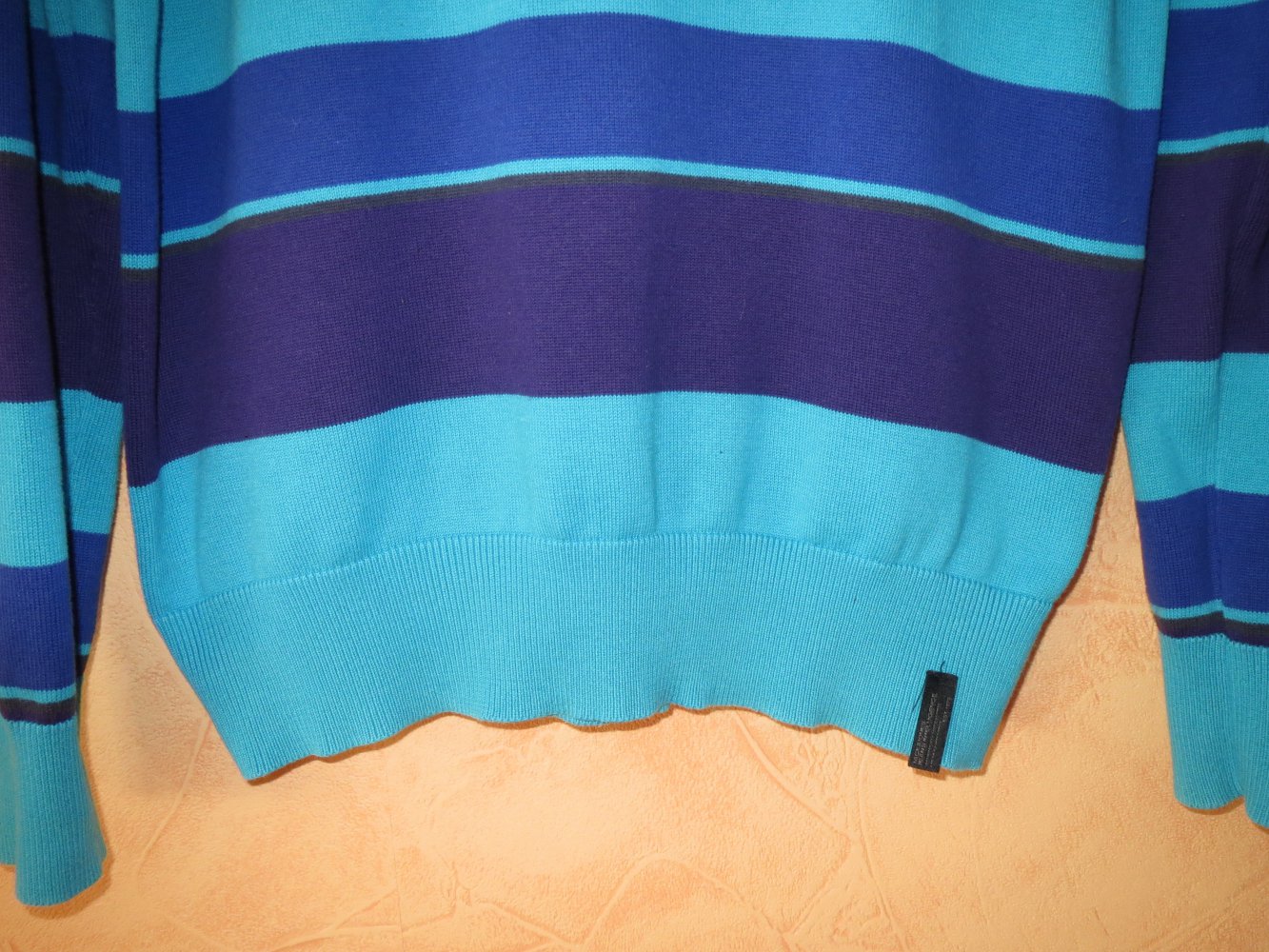 Pullover, Gr.S, V-Ausschnitt