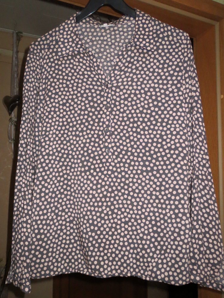 Bluse, Gr.42/M, gepunktet